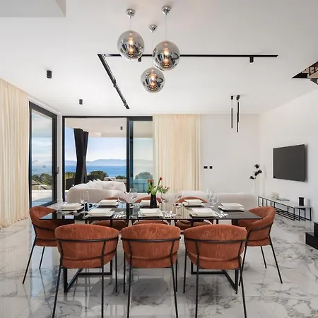 Vilă Luxury Ander With Pool Kostrena