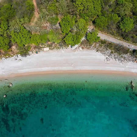 Luxury Ander With Pool Vilă *