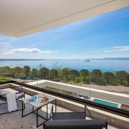 Luxury Ander With Pool Kostrena