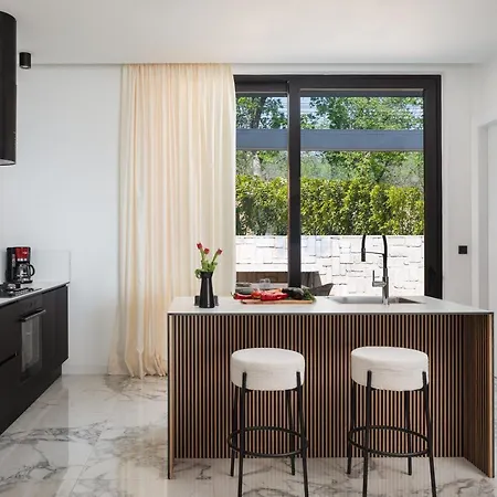 Vilă Luxury Ander With Pool *