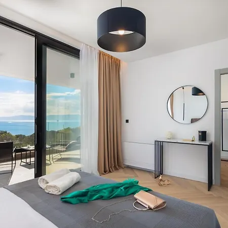 Luxury Ander With Pool *