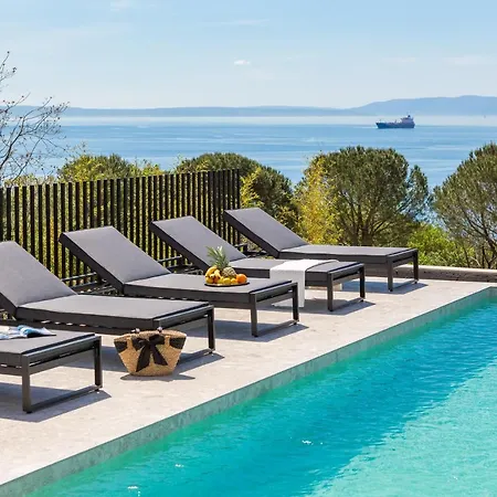 Luxury Ander With Pool * Kostrena