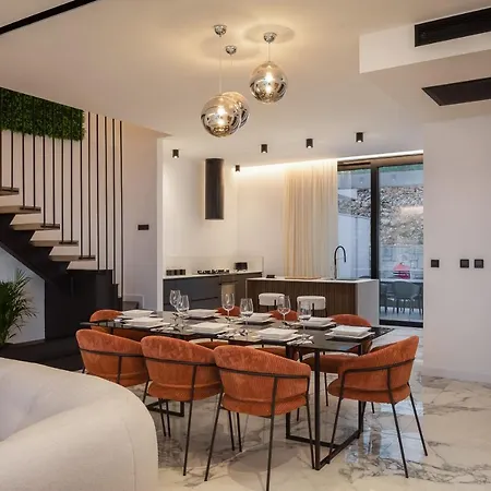 Luxury Ander With Pool Kostrena