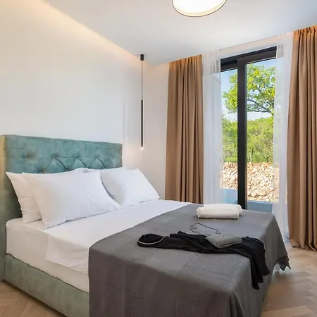 Luxury Ander With Pool Villa Kostrena