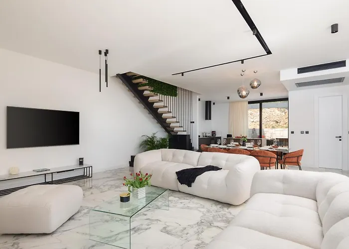 Luxury Ander With Pool * Kostrena